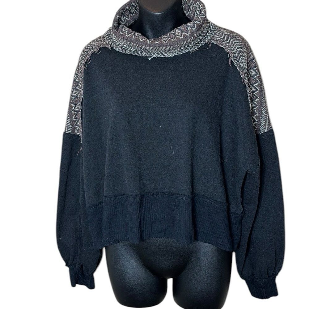 Free people women’s medium at the lodge mock neck southwestern oversized top
